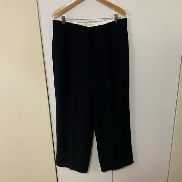 Aritzia Effortless Pant Black Women's Wide-Leg Pants - Picture 2 of 7